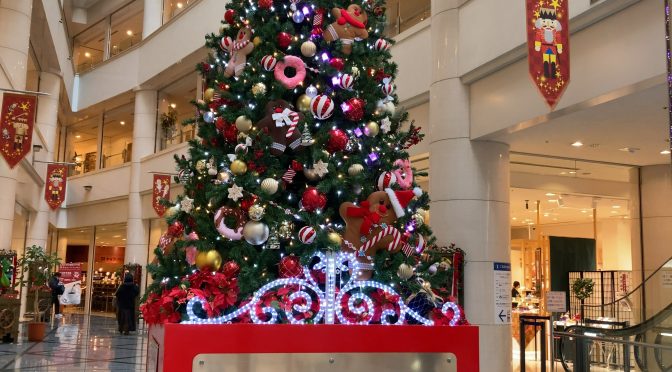 タワーホール船堀のクリスマスツリー2023